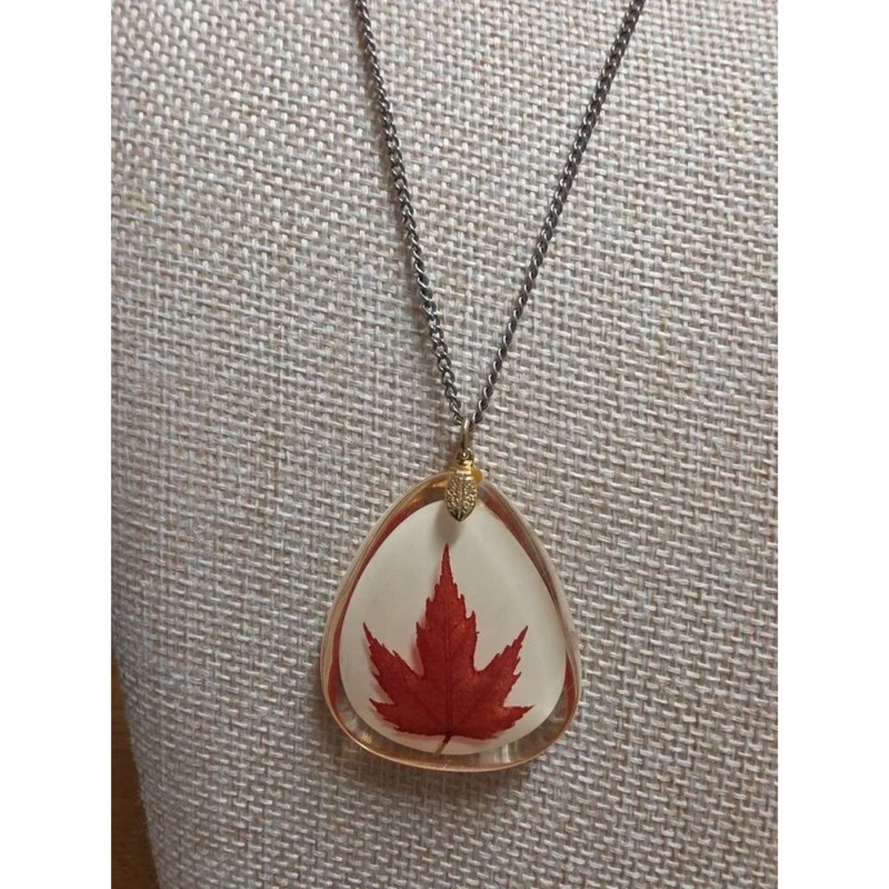 Vintage  Red Maple Leaf Lucite pendant Necklace
